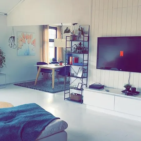 Charming House With Parking Ставангер